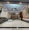 Cần bán gấp nhà đẹp Phạm Văn Đồng 40m2, 6T, thang máy