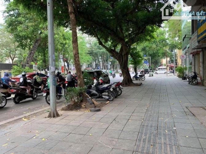 Giá quá rẻ. Mặt phố Phan Chu Trinh - Lãi 634 tỷ - DT 332m2, MT 14.5m. 309 tỷ. Full Thổ Cư