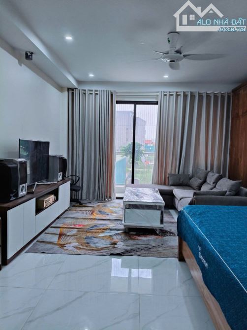 Bá,n Nhà Đẹp Dân Xây Vân Canh - Hoài Đức, 69m2*5Tầng, Thang máy, mặt đường 11m có vỉa hè.