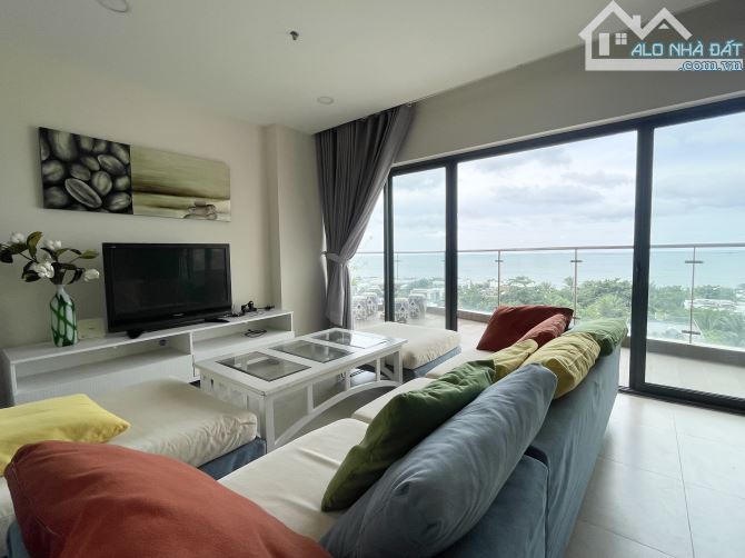Cho thuê căn hộ 3PN ARIA RESORT Vũng Tàu, 155M2, hồ bơi view biển, 15 triệu.