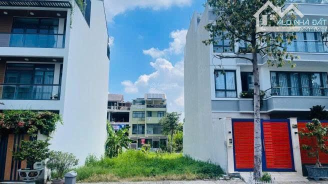NẮM SÁT CHỦ ĐƯỜNG DT769, NGAY CHỢ LỘC AN, DIỆN TÍCH 195m2, GIÁ 2 TỶ 1, SHR - 3