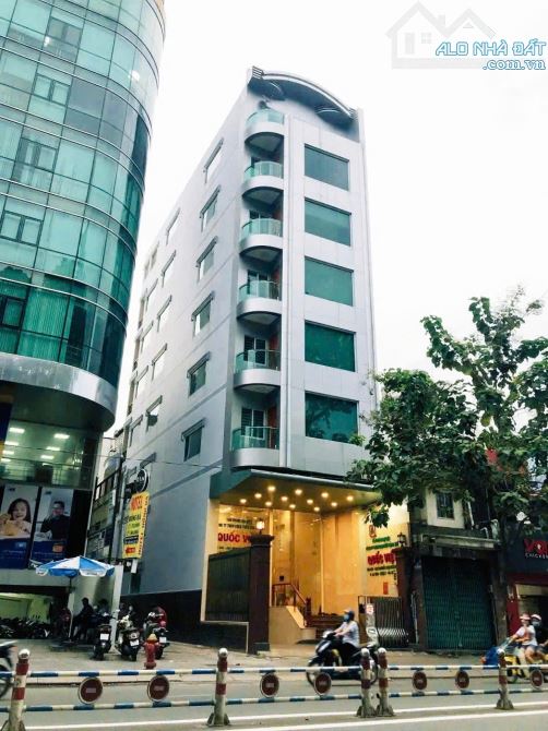 Cho thuê tòa nhà 2 mặt tiền trung tâm Quận 1 – Nguyễn Thị Minh Khai, P. Đa Kao