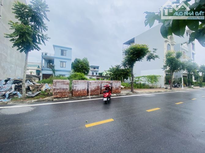BÁN ĐẤT HƯỚNG ĐÔNG NAM DÃY C11 KHU ĐÔ THỊ VŨ PHÚC TP THÁI BÌNH
