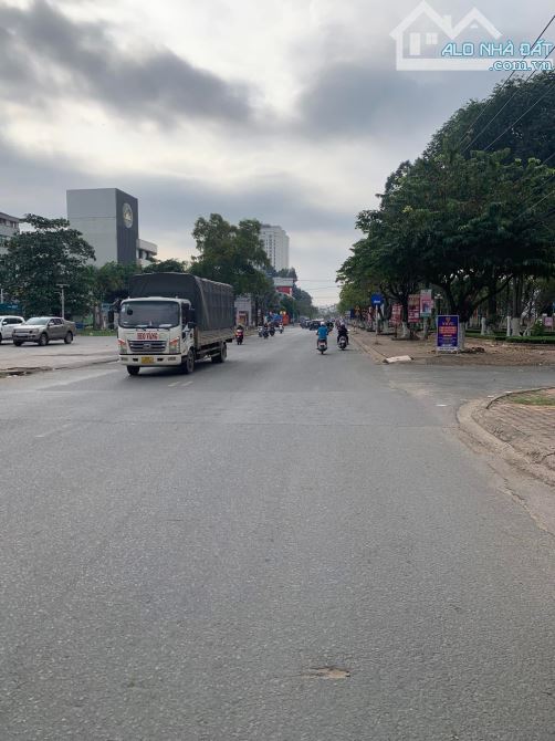 ĐÓN SÓNG ĐẦU TƯ SÂN BAY LT , MT NGUYỄN HỮU CẢNH TT HÀNH CHÍNH NHƠN TRẠCH,230M2-2 TỶ 3 - 2