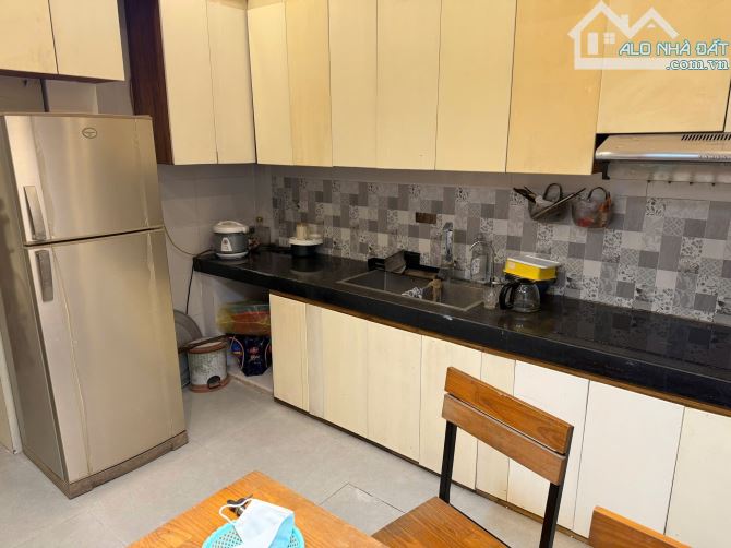 Cho thuê nhà ngõ Yên Duyên, Yên Sở, 4.5 tầng x 40m2, 4 ngủ, 4 vệ sinh, 11 triệu
