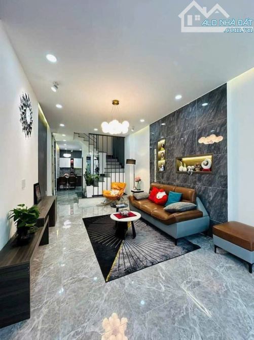 Nhà đẹp Bùi Văn Thêm, Phú Nhuận, 2 tỷ 490 triệu - 44m2, sổ hồng riêng