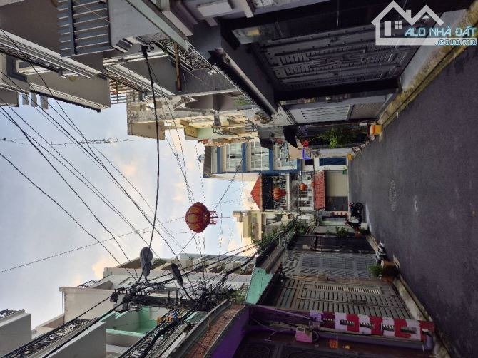 Bán Nhà Đường, cộng hòa, P 13  Tân Bình, Ngang 4,2M 84M2, 3 tầng giá chỉ,13,7TỶ