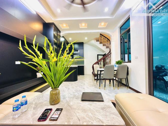 BÁN NHÀ LAI XÁ, ĐẸP, RẺ, Ô TÔ ĐỖ GẦN, 5 TẦNG XÂY MỚI, 35M CHỈ 4.8 TỶ