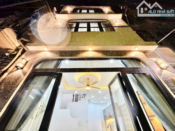 Bán Nhà Mới SHR, 3 Tầng, 4PN, 3WC tại Tương Bình Hiệp Thủ Dầu Một Bình Dương, giá siêu hời