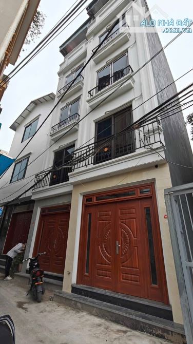 🏡 Bán nhà mới 5 tầng tại Di Trạch – Hoài Đức | Chủ tặng full nội thất - 4,95tỷ   📍 Vị tr