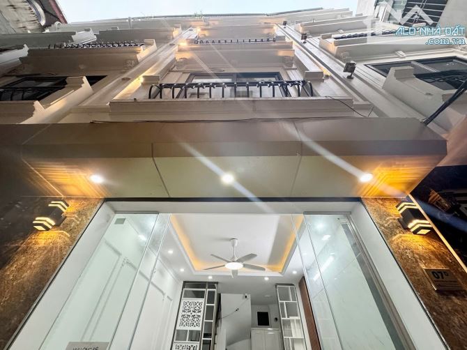 Bán nhà đường 19/5, Văn Quán Hà Đông, nhà đẹp, full nội thất, 32M, 5 tầng, MT3,5M, 7 tỷ