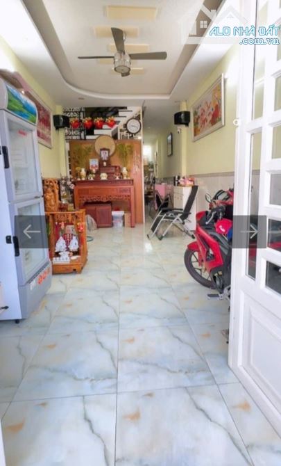 HXH Bùi Minh Trực, P 6, Q.5, DT: 60m2, bốn tầng, giá 6 tỷ 8.