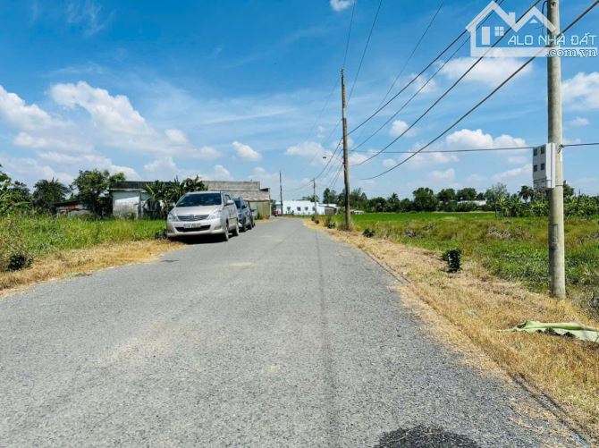 Bán đất mặt tiền nhựa 9m gần ĐT 832 giá 1.45 tỷ