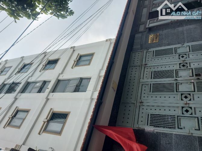 BÁN NHÀ HẺM Ô TÔ NGANG 8m*20m, 2 MẶT HẺM, DÒNG TIỀN 30Tr, MĐ XÂY DỰNG 6 TẦNG.