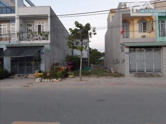 🏡 BÁN ĐẤT NỀN ĐẸP - VỊ TRÍ TRUNG TÂM - CHỈ VIỆC CHỜ SINH LỜI CAO! 🏡