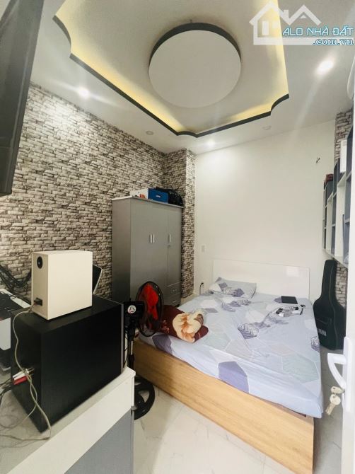 NHÀ LÔ GÓC TRẦN CAO VÂN CHỈ 8 TỶ