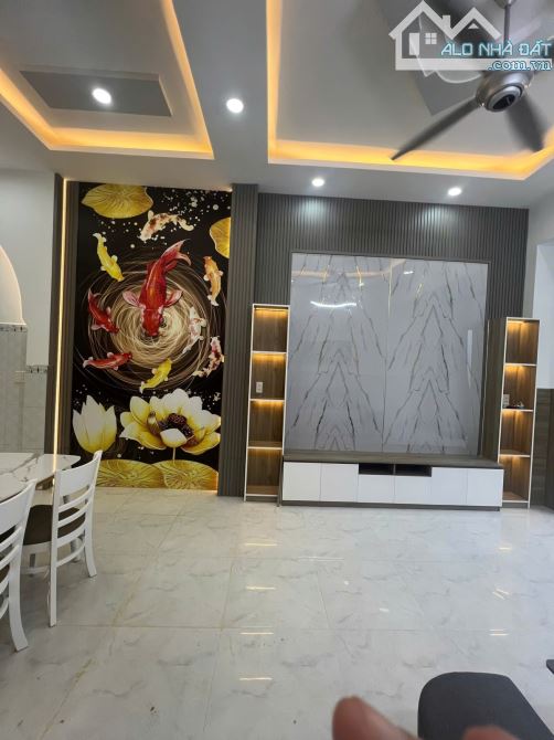 NGAY BỐN XÃ GIÁP TÂN PHÚ - HẺM 4M BHH A - 40M2, 2 TẦNG FULL NỘI THẤT Ở NGAY - GIÁ 4,75 TỶ.