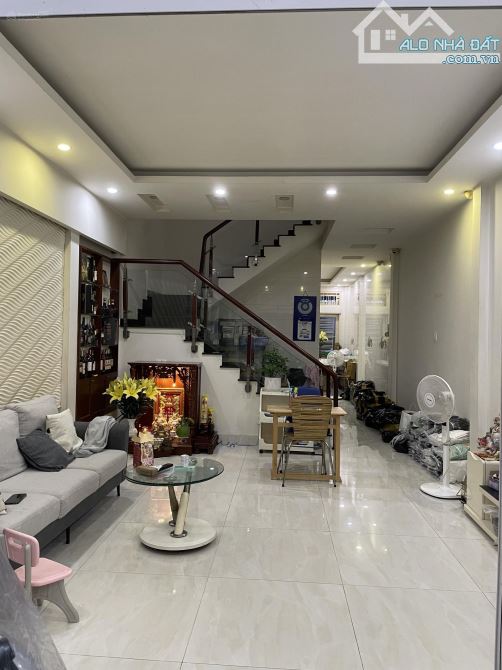 Bán nhà 2 mặt tiền trước sau đường CMT8, P5, Tân Bình. DT: 4.8m x 19m, giảm 3 tỷ