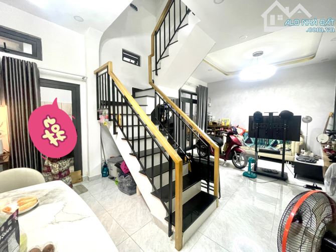 BÁN NHÀ HOÀNG HOA THÁM - PHÚ NHUẬN - 4 TẦNG - 4M × 9M - 6.X TỎI