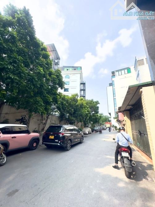 XUÂN LA -TÂY HỒ - NHÀ MỚI KOONG - 6 NGỦ 4 WC. - VỪA Ở VỪA CHO THUÊ --Ô TÔ CÁCH NHÀ 30M.