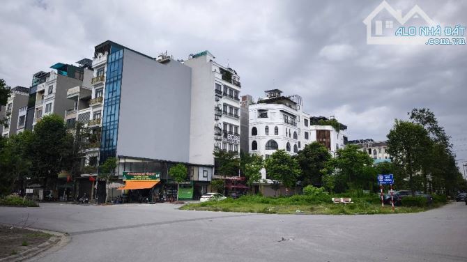 BÁN NHÀ PHỐ LÊ TRỌNG TẤN HÀ ĐÔNG_PHÂN LÔ VỈA HÈ, 5 TẦNG DÂN XÂY ĐẸP_TIỆN ÍCH KHU PARKCITY