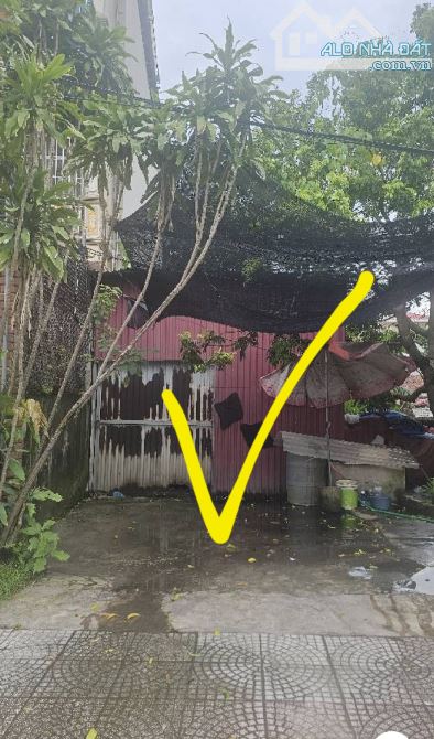 84 m2/ 4.7 M tiền/ 8.1 M tiền/ Mặt Phố Ngọc Khám/Thuận Thành