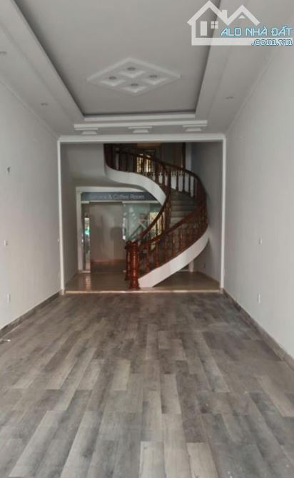 Bán Nhà Mặt Đường Trần Nguyên Hãn , Lê Chân .Giá 16,9 tỷ - 4 tầng - 95m