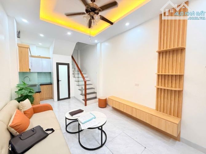 NHÀ ĐẸP-THỊNH HÀO2-TÔN ĐỨC THẮNG-DT 20/25M2-5 TẦNG-MT 3.2M GIÁ CHỈ 6.3 TỶ