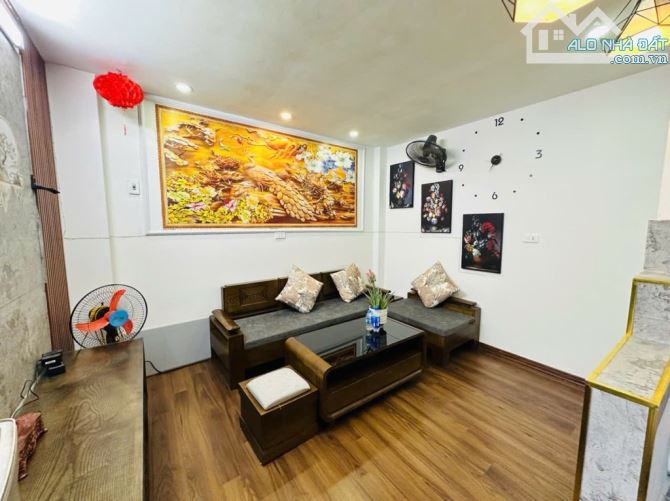 HIẾM – NHÀ ĐẸP 6 TẦNG – FULL NỘI THẤT 🎁  💥 Chỉ 4,65 tỷ có nhà trung tâm Đống Đa, vài bướ