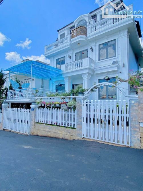 Biệt thự Ngô Tất Tố 17,5 tỷ, 215m2, 7PN, Đã hoàn công