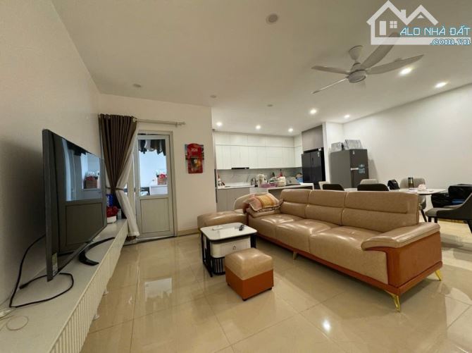 Bán căn chung cư giá rẻ phố Trần Điền 60tr/m2