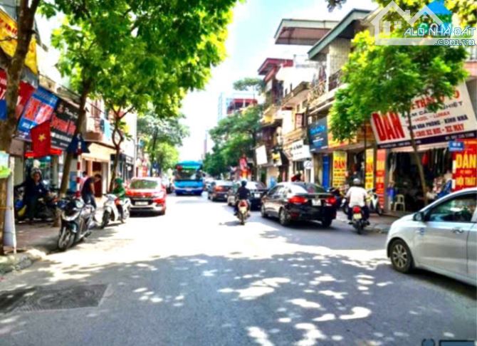 NHÀ 6 TẦNG, 38 M², LÔ GÓC - PHỐ NGUYỄN SƠN LONG BIÊN,THANG MÁY, FULL NỘI THẤT