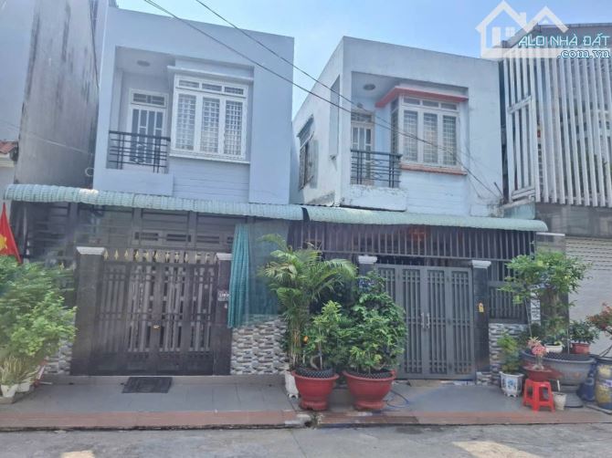 Nhà gần ngã Tư Chiêu liêu, P Tân Đông Hiệp, Tp Dĩ An.