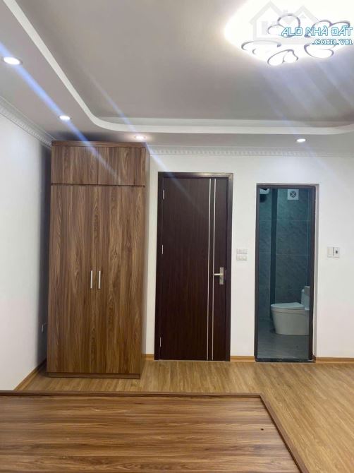 Nhà mới ngõ 48 Ngọc Trì Long Biên, 5 tầng, 31m2, MT 4m, ngõ riêng chỉ 2 nhà 6,4 tỷ