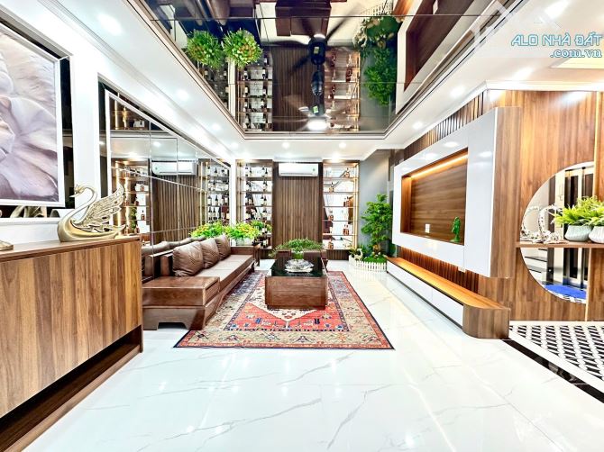 🔥Ô TÔ ĐỖ CỔNG - NHÀ ĐẸP KIM MÃ - 43M2X6T THANG MÁY - LÔ GÓC - NỘI THẤT TIỀN TỶ - NHỈNH 15
