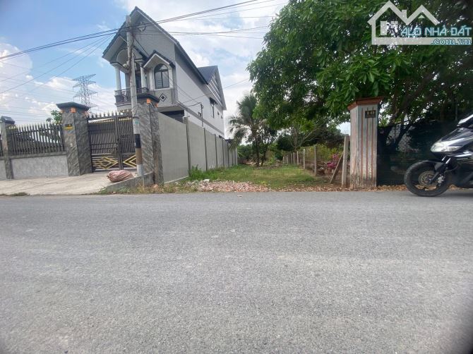 Bán đất mặt tiền đường nhựa xã Phú Hoà Đông cách Nguyễn Văn Khạ 100m 786m2 QH đất ở