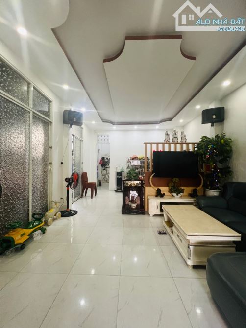 💥 LÔ GÓC MẶT TIỀN TRẦN CAO VÂN – 3 TẦNG KIÊN CỐ – VỊ TRÍ KINH DOANH ĐẮC ĐỊA – GIÁ 8.2 TỶ
