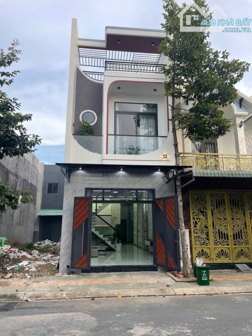 Nhà mới Tân hiệp 17 - full nội thất - 2 tỷ 5( còn nói chuyện)