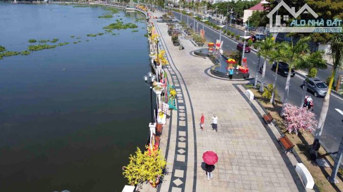 Cần Bán Gấp 944m2 ngang 39m, View Sông Sài Gòn, Hợp Kinh Doanh Nhà Hàng hoặc Biệt Thự Sông