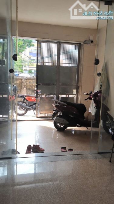 Bán nhà Trần Bình, Cầu Giấy, 70m2, 4 tầng, mặt tiền 4.5m, giá 18.5 tỷ