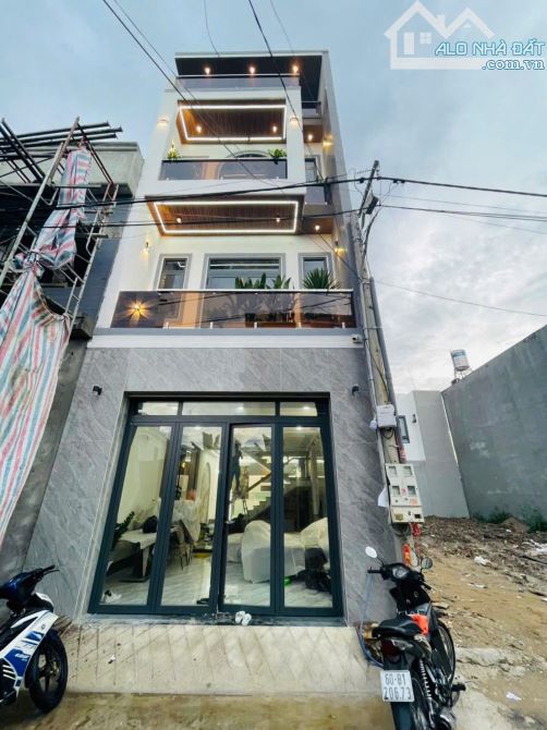 Siêu phẩm nhà 1 trệt 2 lầu 80m2 đường ô tô (P. Hoá An) chỉ 4,7 tỉ