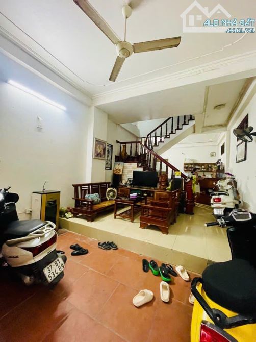 CẦN BÁN NHÀ PHẠM VĂN ĐỒNG - LÔ GÓC - NGÕ Ô TÔ - KINH DOANH