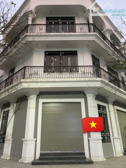 Dự án Liền kề lô góc 319 cực phẩm   Tổng diện tích 96 m view thoáng sáng 3 mặt .