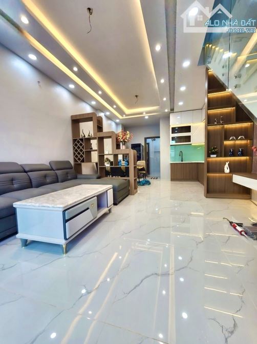 Nhà 2 Tầng - 4.5x23 - Lô Nhì Huỳnh Tấn Phát - Quận 7 - Nhỉnh 8 Tỷ