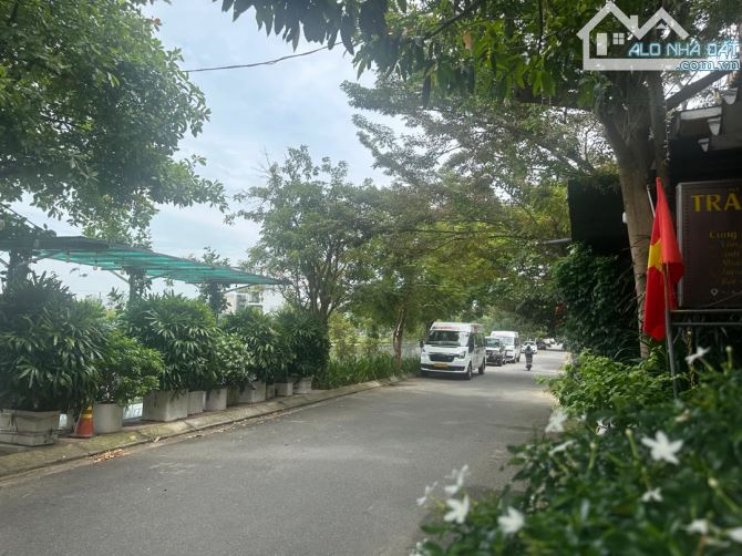 CHÍNH CHỦ BÁN NHÀ 4 TẦNG MẶT TIỀN NGUYỄN HÀNG, VIEW HỒ RẤT ĐẸP- 100m2 GIÁ CHỈ 10,7TỶ
