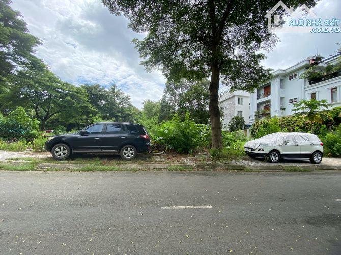 Bán lô đất góc 2mt Diệp Minh Tuyền - Út Trà Ôn KDC Gia Hoà