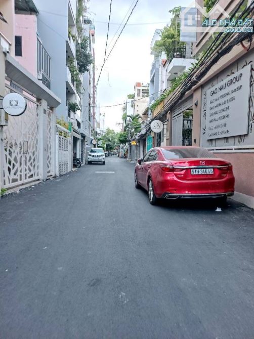 BÁN NHÀ GÒ VẤP 11 TỶ, DIỆN TÍCH 100M2, NGUYỄN KIỆM, PHƯỜNG 3, HẺM XE HƠI