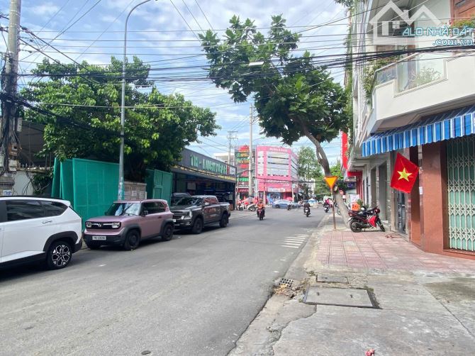 Bán nhà 3 tầng mặt tiền đường Âu Cơ