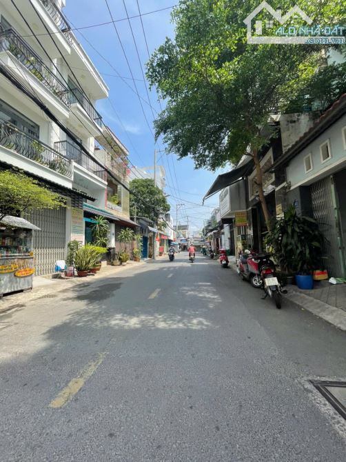 Bán nhà siêu hiếm 4 tầng DT 8x15, ĐCT 30 triệu, đường 10m thông ngay ngã tư An Nhơn
