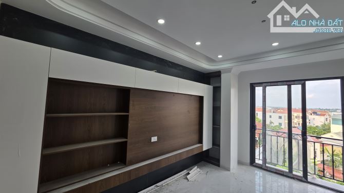 B.Á.N NHÀ GẦN LAI XÁ ,Ô TÔ TRÁNH, DỪNG ĐỖ, THANG MÁY EM RU 47 M2, 9 TỶ 2